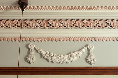 distemper finished plaster cornice and frieze