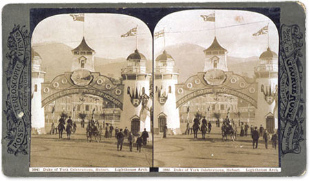 Civic arch, with pylons in the shape of lighthouses