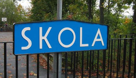 'School' sign near Ropsten